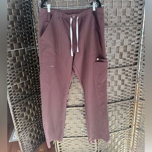 FIGS NWOT SZ XL TALL Brown Cairo - Tall Cargo
Scrub Pants